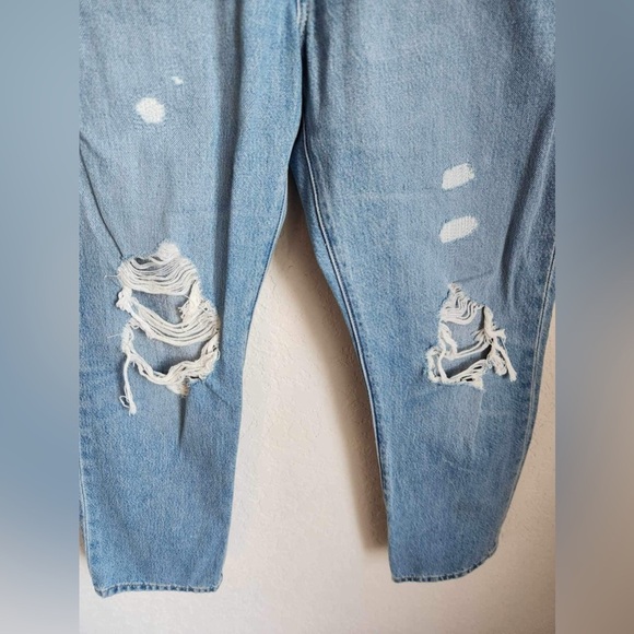 Levi's 501 Button Fly High Rise Distressed Mom Jean size 26 - Picture 5 of 10